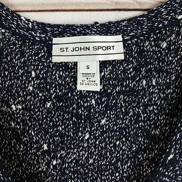 St. John Sport V Neck Sleeveless Crop Tank - Picture 2 of 5